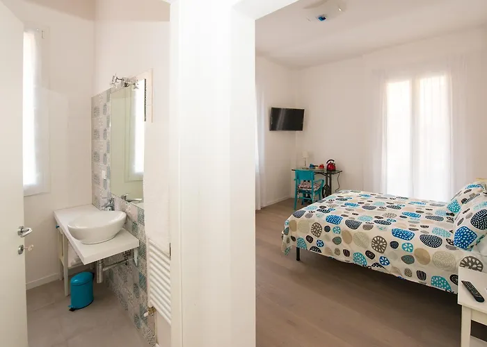 Ramo Rosso Di Paolo Natalini 3* Bologna