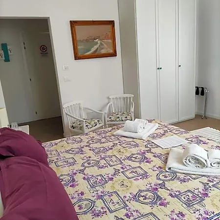 Ramo Rosso Di Paolo Natalini Oda ve Kahvaltı Bolonya
