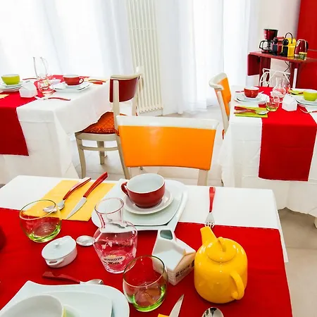 Ramo Rosso Di Paolo Natalini 3* Bolonia