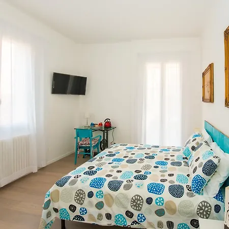 Bed & Breakfast Ramo Rosso Di Paolo Natalini 3*