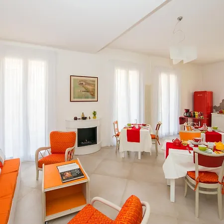 B&B Ramo Rosso Di Paolo Natalini 2*